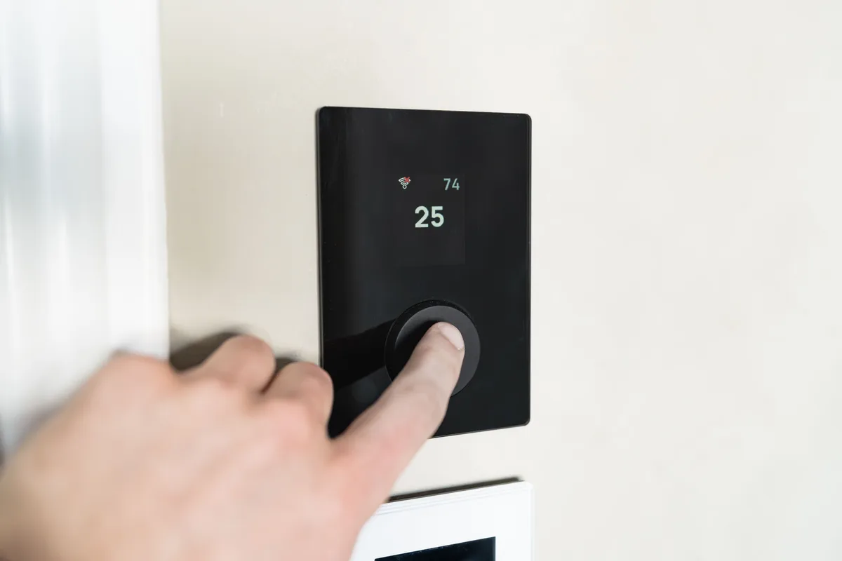 Smart thermostat